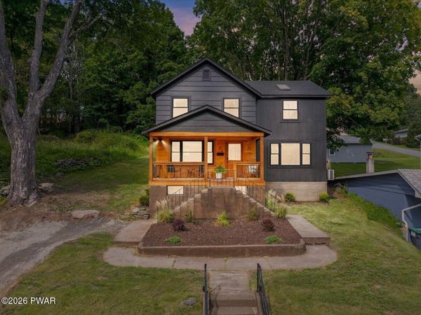 306 Columbus Avenue , Hawley, PA 18428