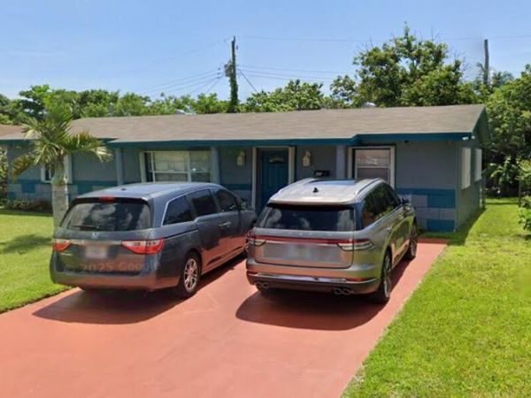 650 SW 28TH Way, Fort Lauderdale, FL 33312