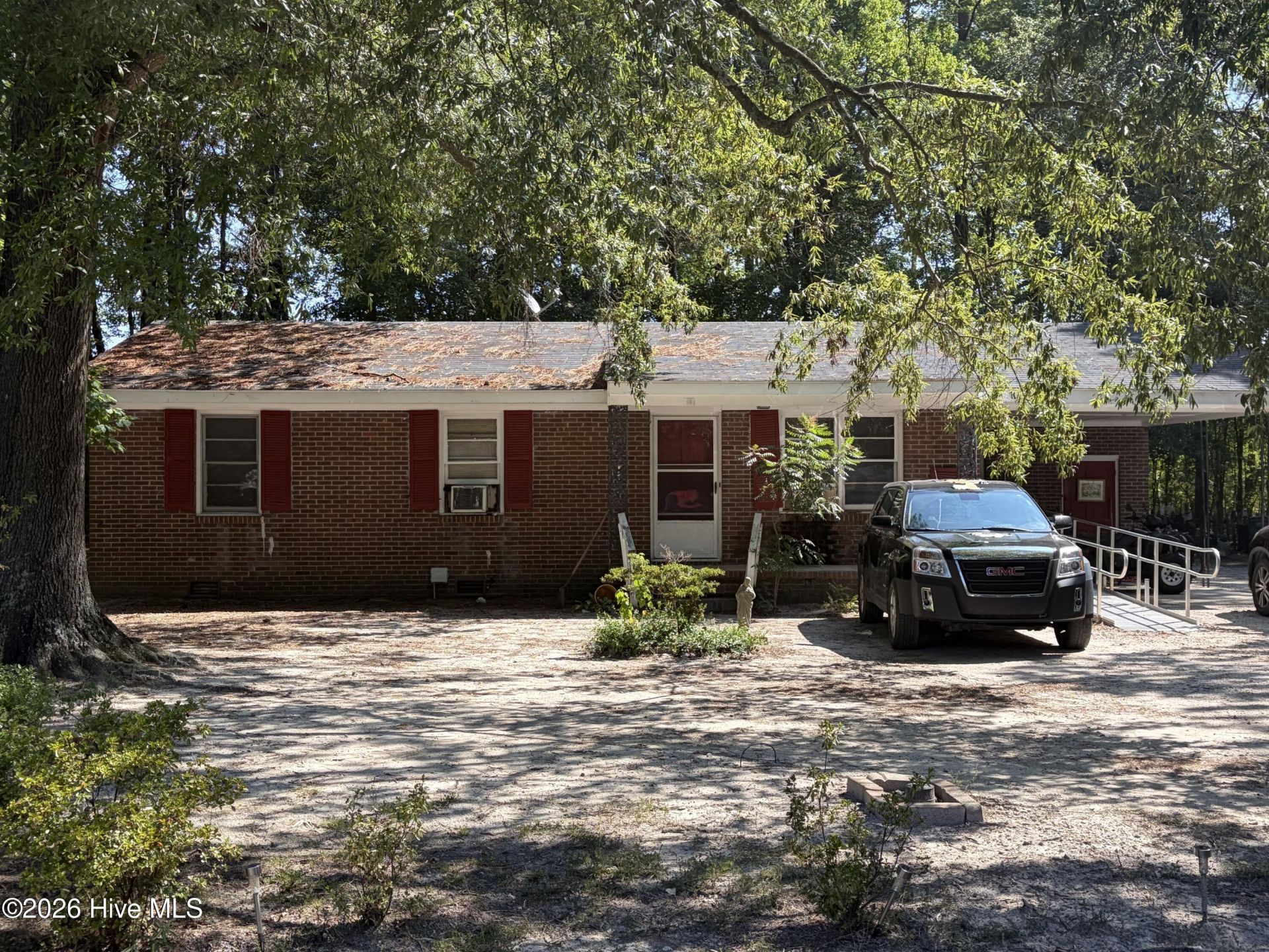 131 Daniels Avenue, Battleboro, NC 27809 Main Photo