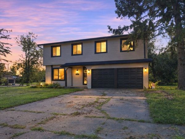 1043 Ashridge Lane , University Park, IL 60484