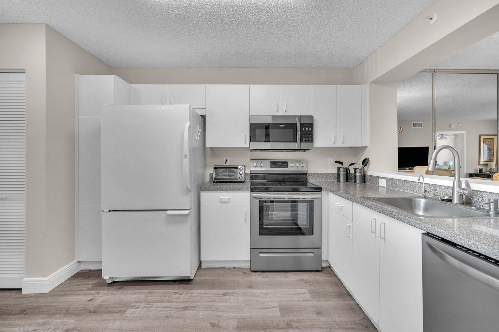 9560 Weldon Circle, Unit J210, Tamarac, FL 33321 Photo