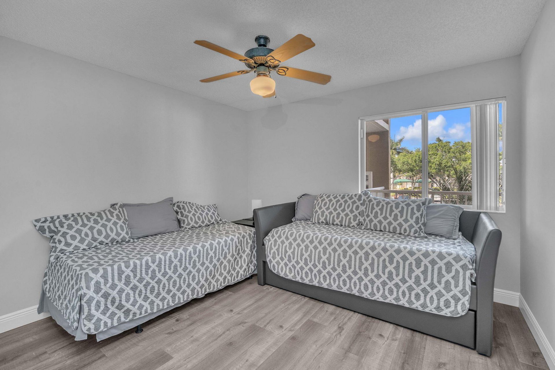 9560 Weldon Circle, Unit J210, Tamarac, FL 33321 Photo
