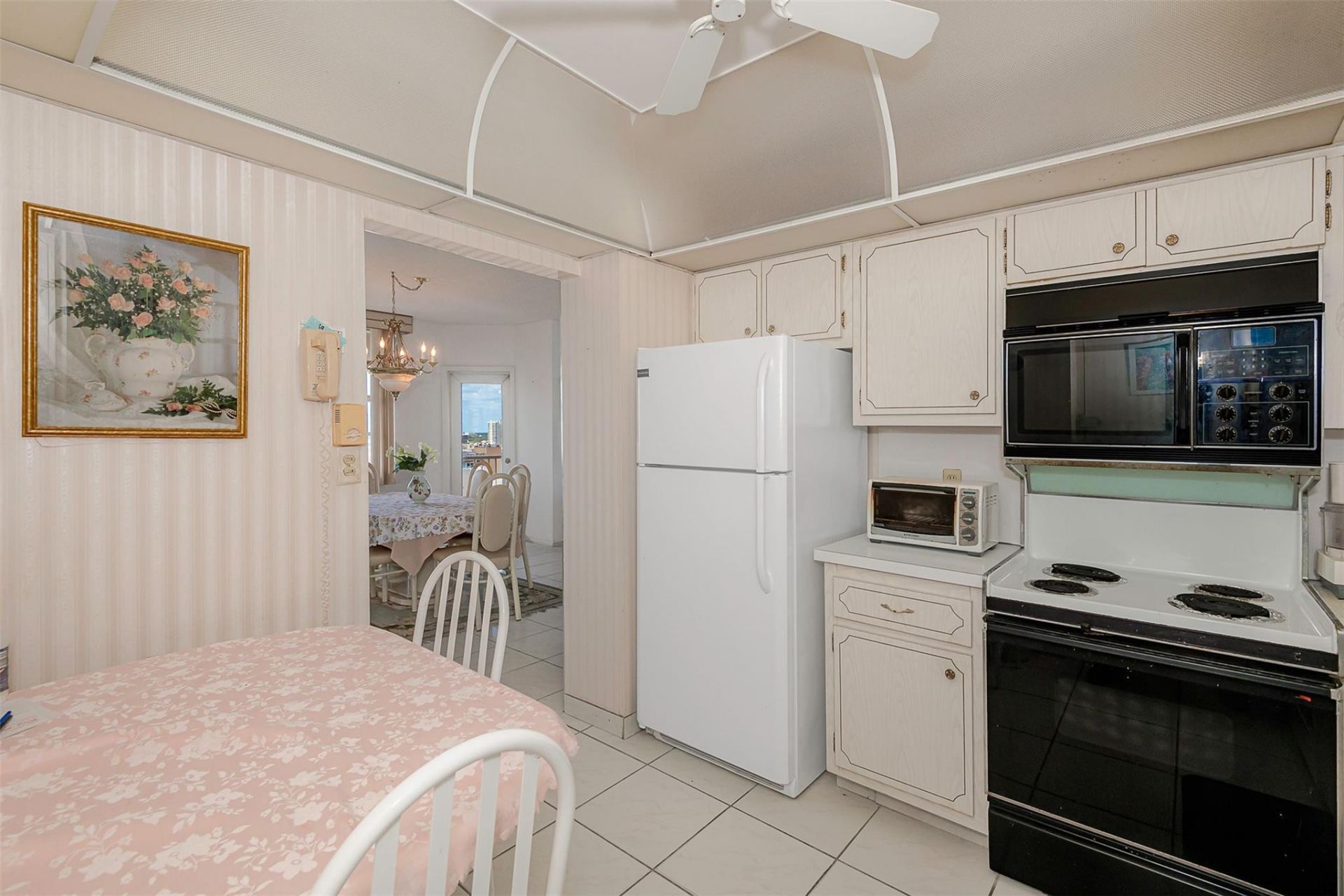 1980 S Ocean Drive, Unit 22P, Hallandale Beach, FL 33009 Photo
