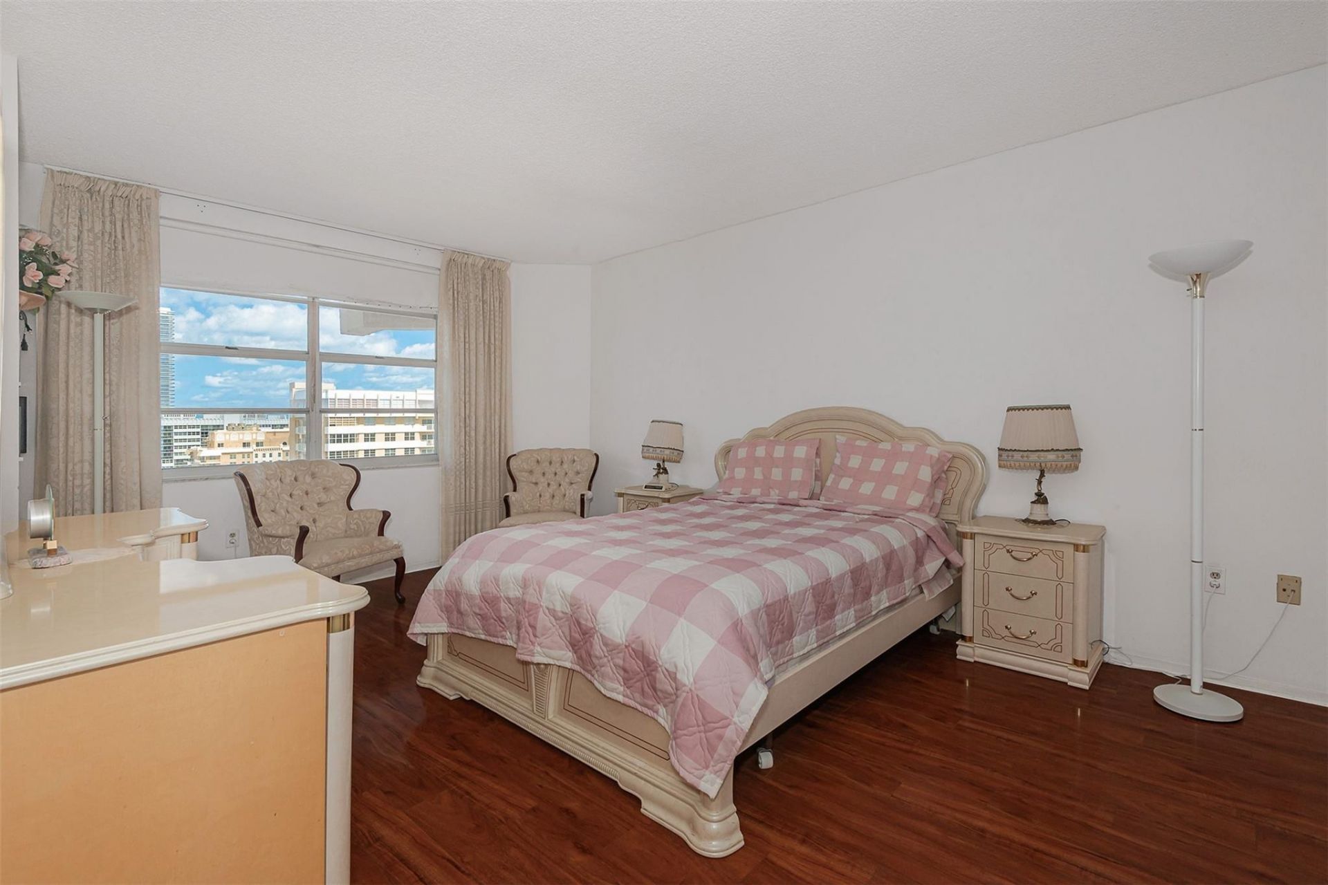1980 S Ocean Drive, Unit 22P, Hallandale Beach, FL 33009 Photo