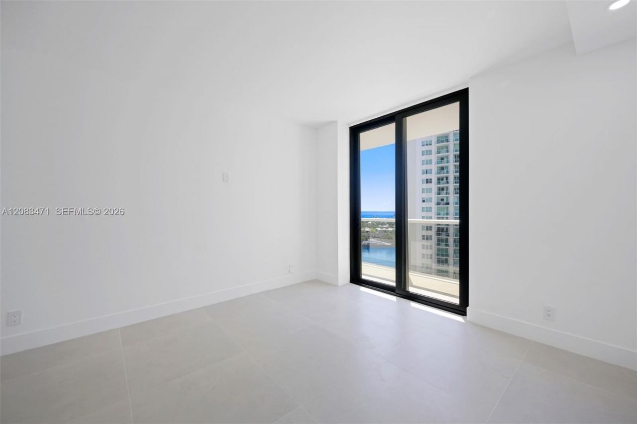 20281 E Country Club Dr , Unit 1008, Aventura, FL 33180 Photo