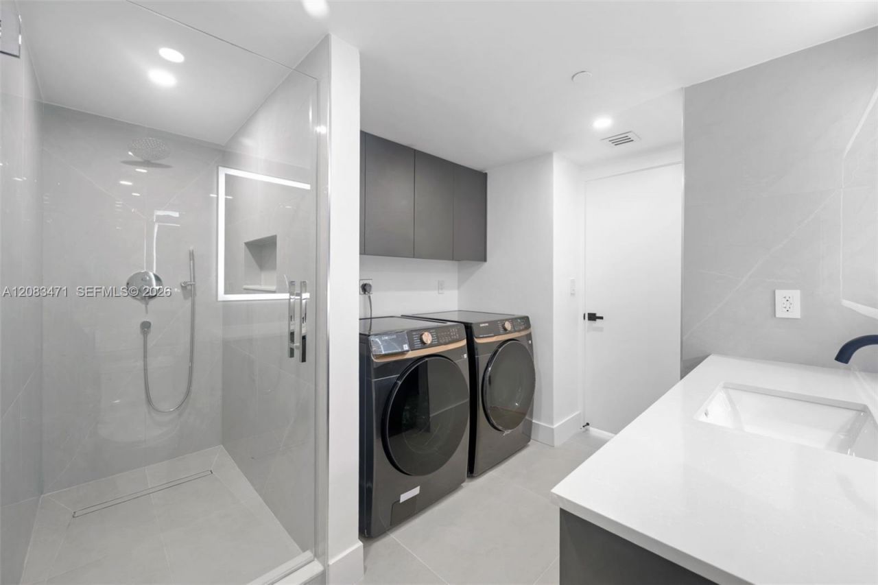 20281 E Country Club Dr , Unit 1008, Aventura, FL 33180 Photo