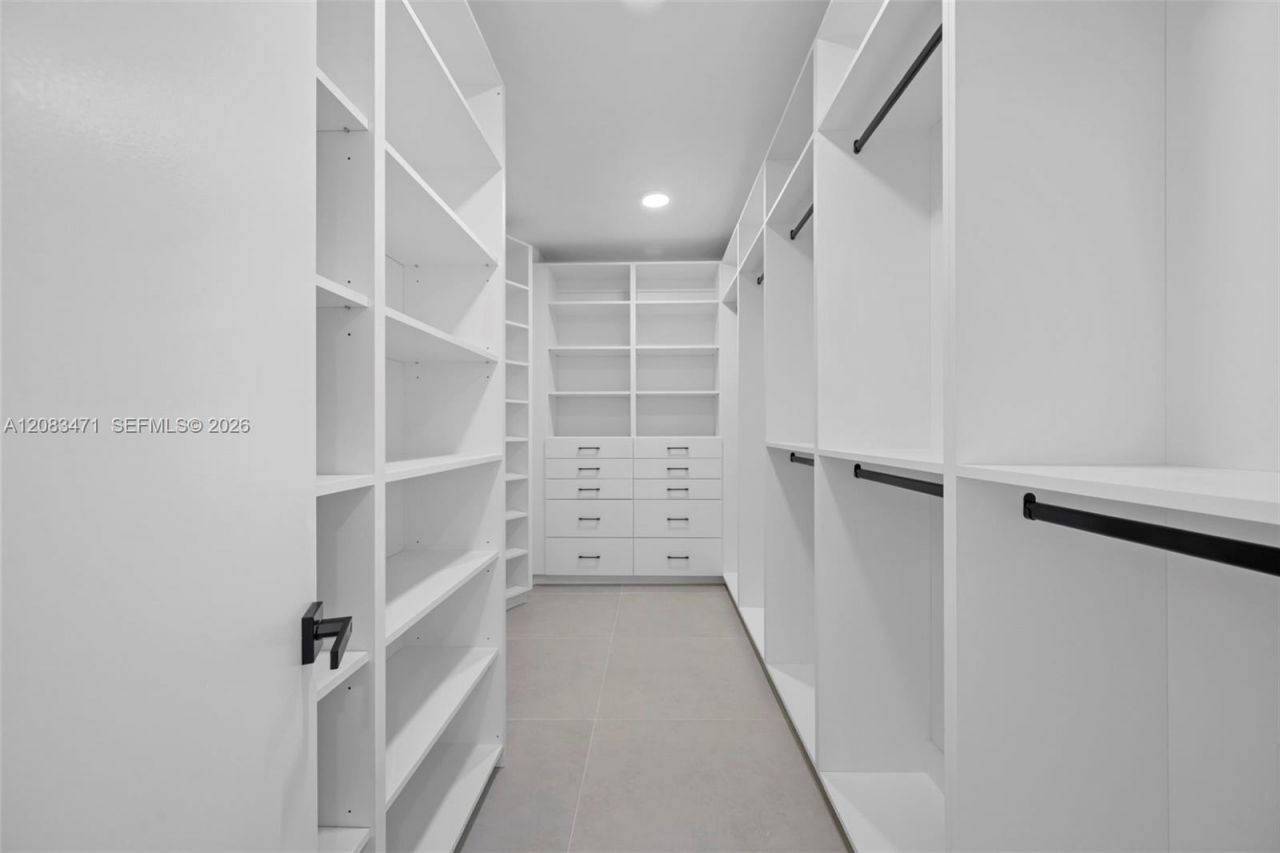 20281 E Country Club Dr , Unit 1008, Aventura, FL 33180 Photo