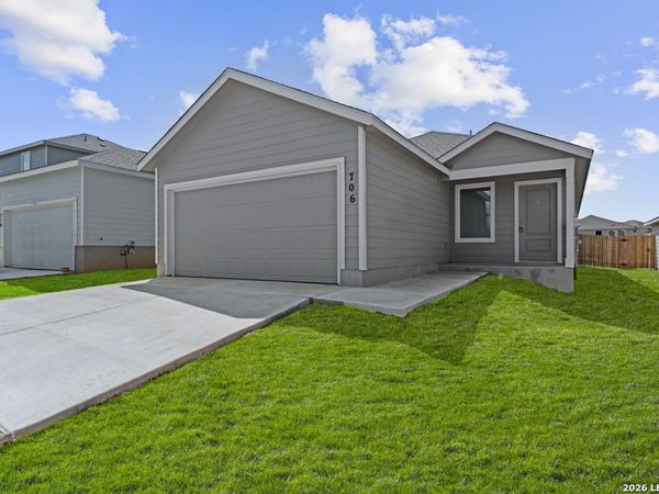 706 THEA MDWS, Marion, TX 78124