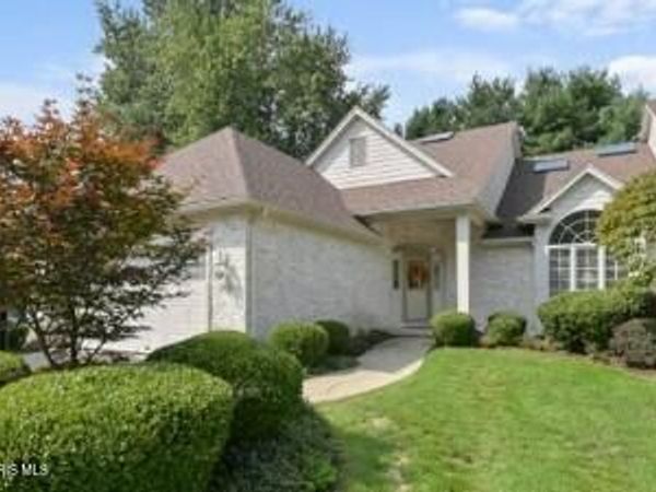 3421 Amberwood Lane, Toledo, OH 43617