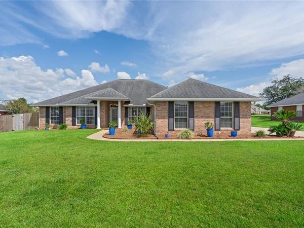 1427 Hunters Ridge Drive W, Mobile, AL 36695