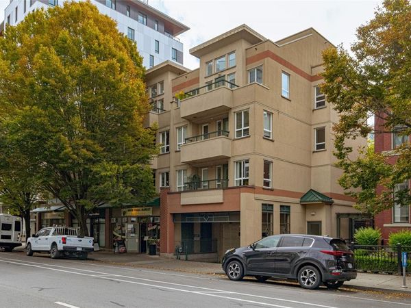 1015 Johnson St , Unit #106, Victoria, BC V8V 3N6