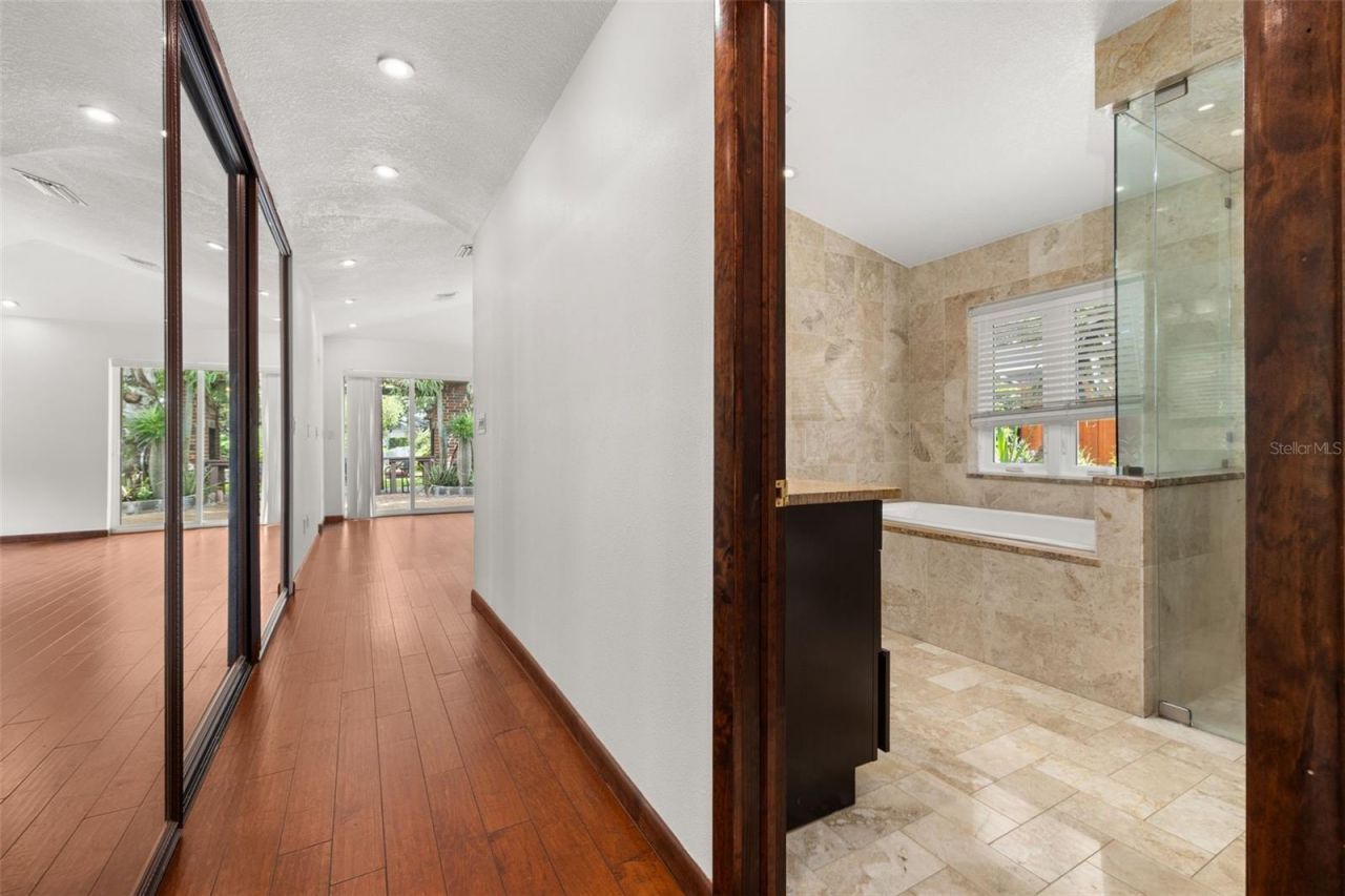 3625 Waters Edge Drive, Belle Isle, FL 32812 Photo