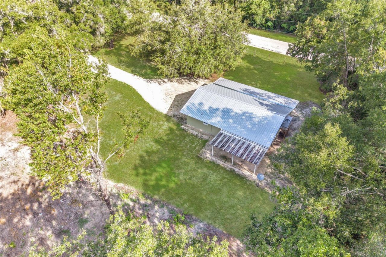 8030 SE 153rd Street, Inglis, FL 34449 Photo