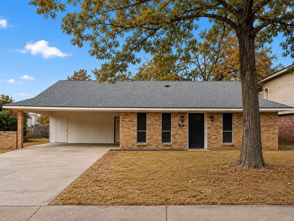 945 N Lakewood Drive, Shreveport, LA 71107