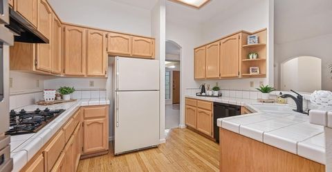 121 Orange Blossom Cir, Folsom, CA 95630 Photo