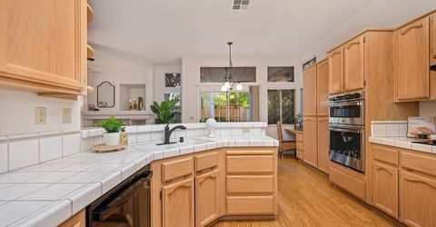 121 Orange Blossom Cir, Folsom, CA 95630 Photo