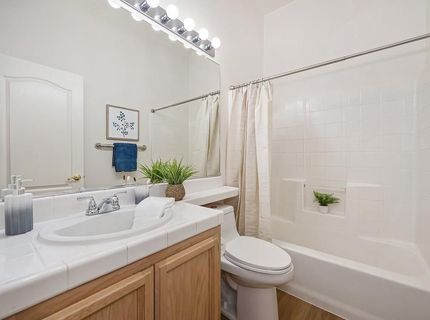 121 Orange Blossom Cir, Folsom, CA 95630 Photo