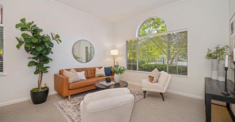 121 Orange Blossom Cir, Folsom, CA 95630 Photo