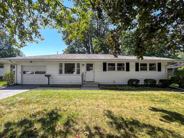 807 Sheridan Road , Normal, IL 61761