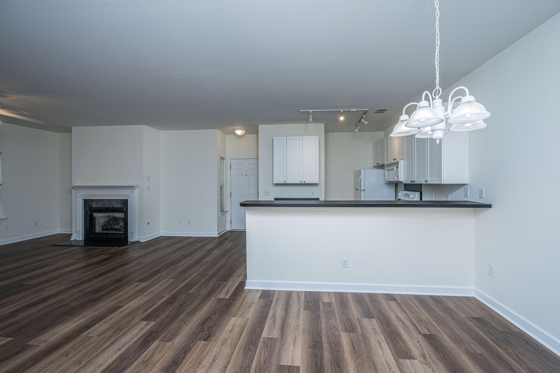 403 S Elgin Court Photo 17