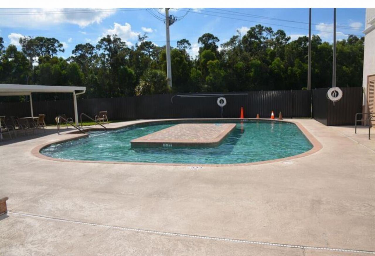 240 Southampton B, Unit 240, West Palm Beach, FL 33417 Photo
