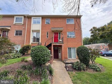 6802 PERRY PENNEY DRIVE , ANNANDALE, VA 22003