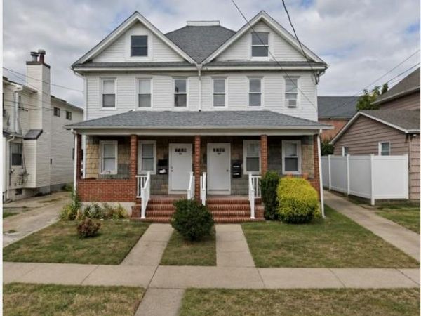 156 Cleveland Avenue , Mineola, NY 11501