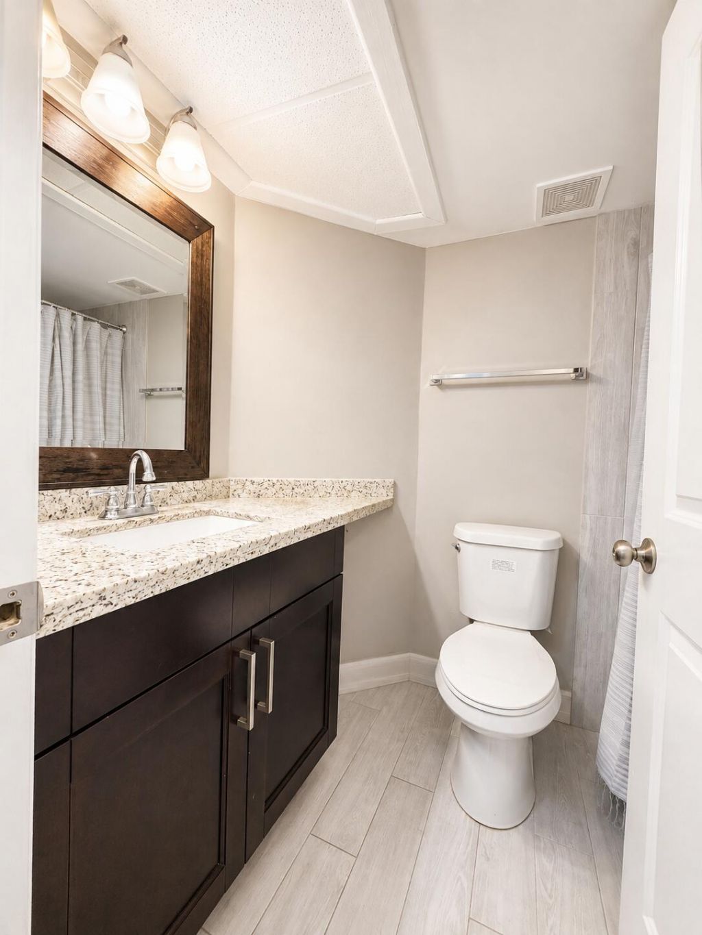 2831 N Oakland Forest Drive, Unit 101, Oakland Park, FL 33309 Photo
