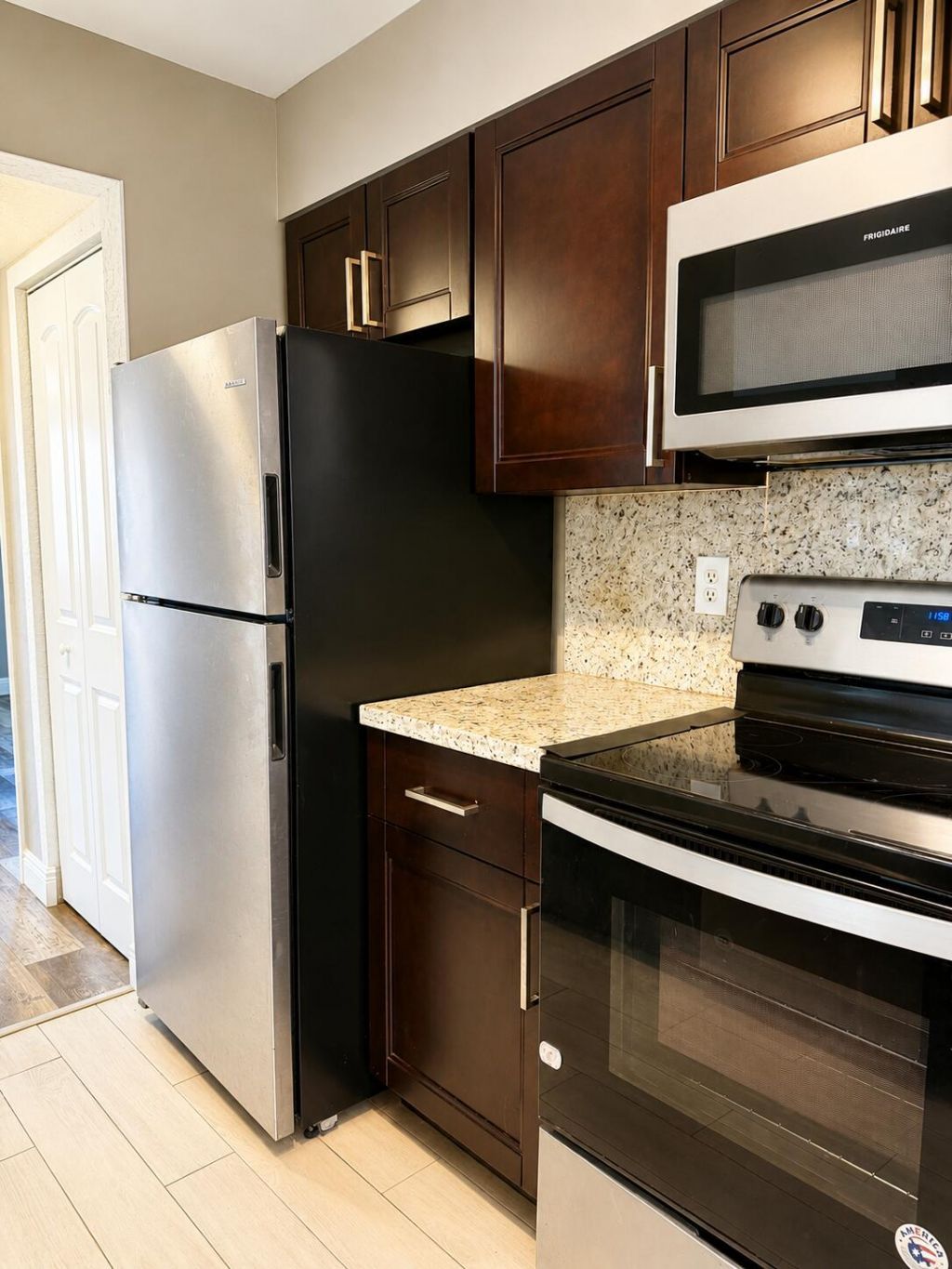 2831 N Oakland Forest Drive, Unit 101, Oakland Park, FL 33309 Photo