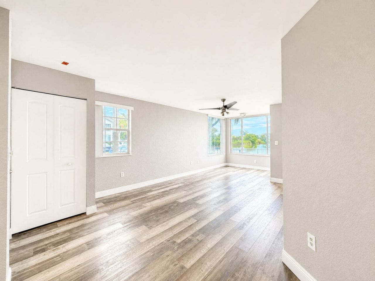 2831 N Oakland Forest Drive, Unit 101, Oakland Park, FL 33309 Photo