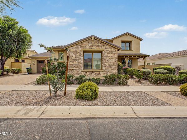 10723 E DEAWALTER Avenue, Mesa, AZ 85212