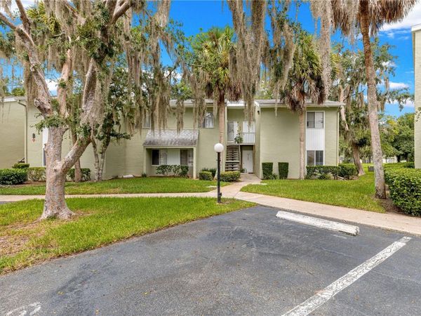 624 FAIRWAYS CIRCLE , Unit A, OCALA, FL 34472