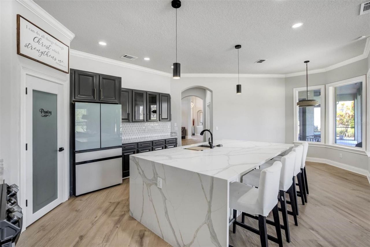 655 Whisper Woods Drive, Lakeland, FL 33813 Photo