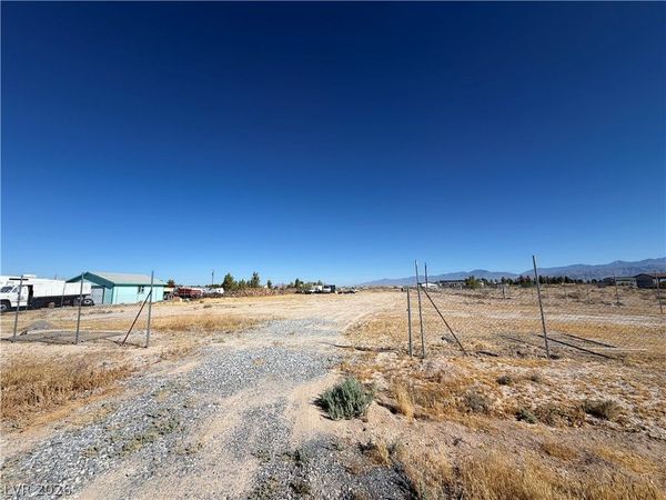 2360 Bennet Street , Pahrump, NV 89048