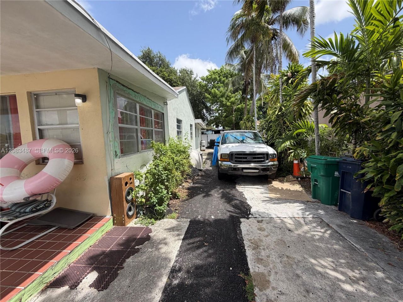 3245 NW 34th St , Miami, FL 33142 Photo