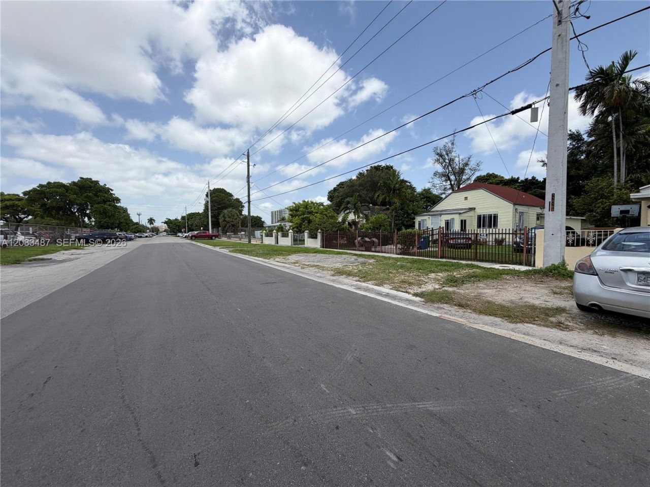 3245 NW 34th St , Miami, FL 33142 Photo