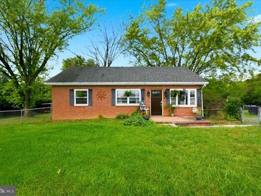 1810 CHAPEL ROAD, MIDDLETOWN, VA 22645