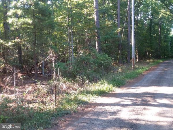 VENEY PL, Unit 2 AC NR IS, ISSUE, MD 20645