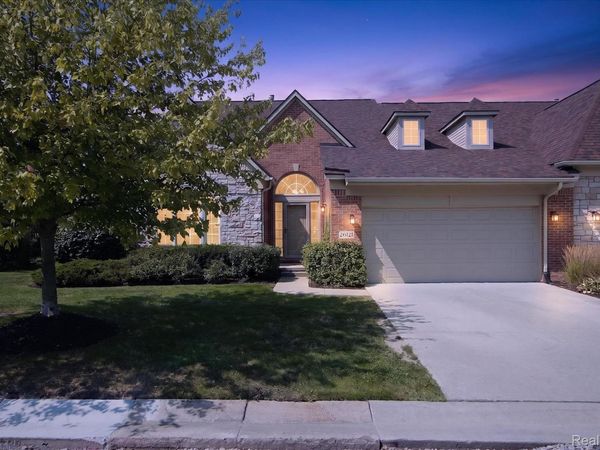 26121 Valhalla Drive, Farmington Hills, Mi 48331