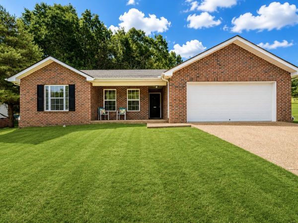 7465 Penngrove Ln, Fairview, TN 37062