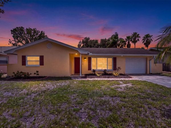 1707 HIBISCUS CIRCLE N , OLDSMAR, FL 34677
