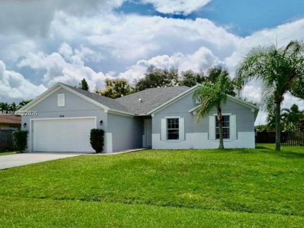 766 SE Norcross Ave , Port St. Lucie, FL 34983