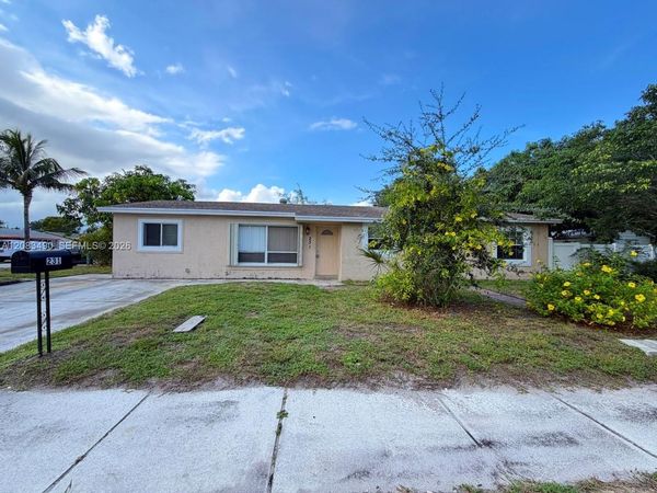 231 NW 4th St , Deerfield Beach, FL 33441