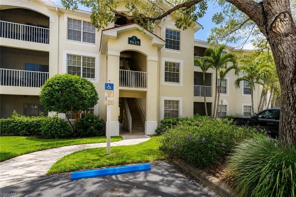 4620 Saint Croix Ln, Unit 935, Naples, FL 34109 Photo