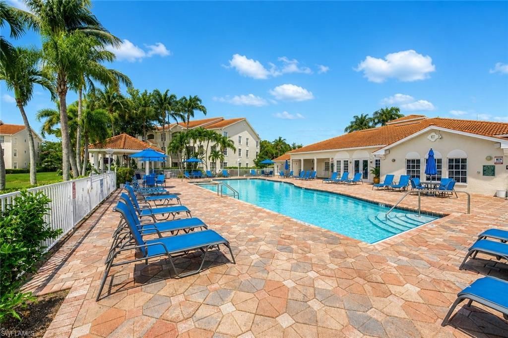 4620 Saint Croix Ln, Unit 935, Naples, FL 34109 Photo