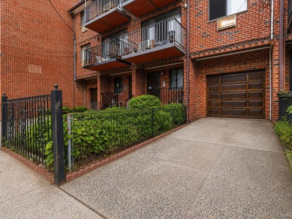 3121 46th Street, Astoria, NY 11103