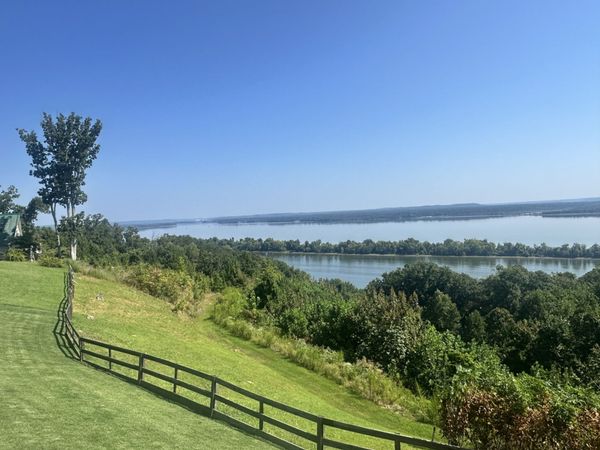250 Rockport Lndg, Holladay, TN 38341