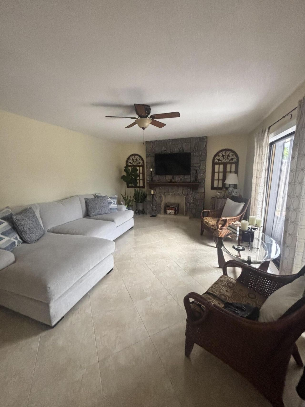 113 W Lake Arbor Drive, Palm Springs, FL 33461 Photo