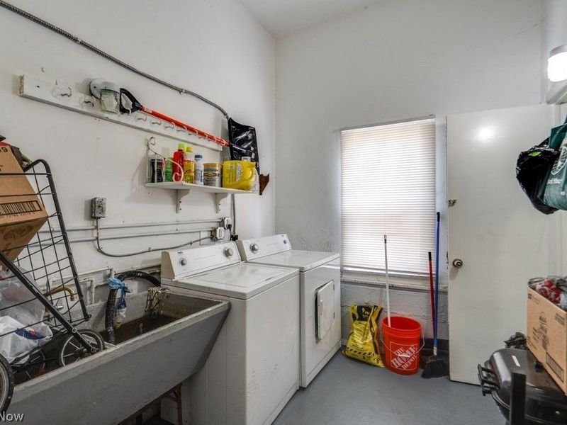 382 E 152nd Street, Cleveland, OH 44110 Photo 14