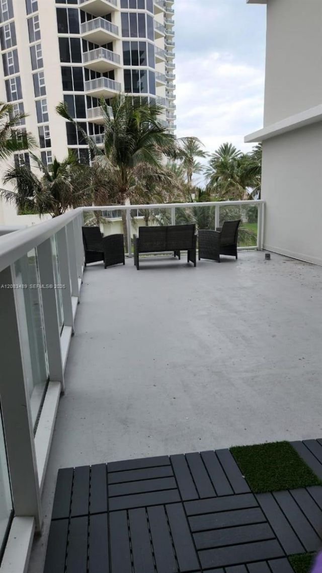 19201 Collins Ave , Unit 117, Sunny Isles Beach, FL 33160 Photo